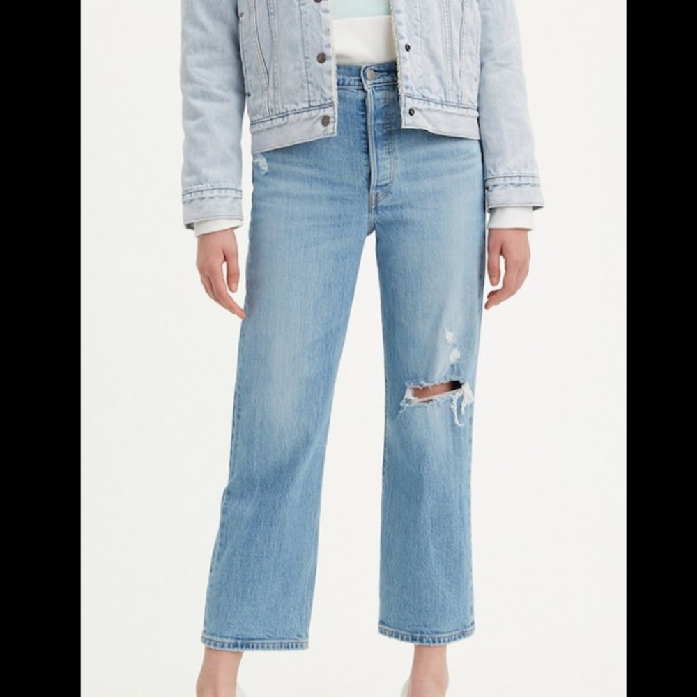 Levi’s Ribcage Straight Ankle - Aritizia